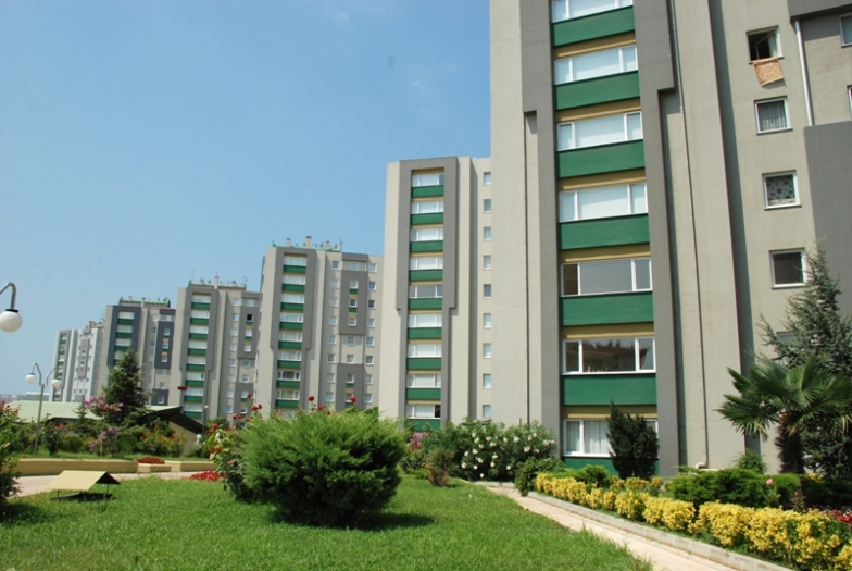 Pendik’te deniz manzaralı konutları ile yükselen Denizpark, sade mimarisi, sosyal alanları ve peyzajı ile öne çıkan 150 Daire bulunan proje alanıdır.  Firmamız komple ince işlerini yüklenmiştir.